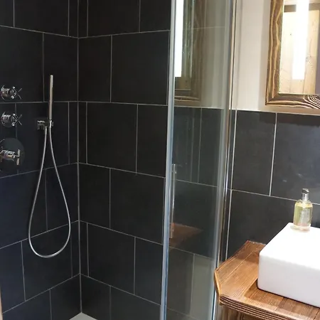 Ideally Located Charming Apartamento Megève